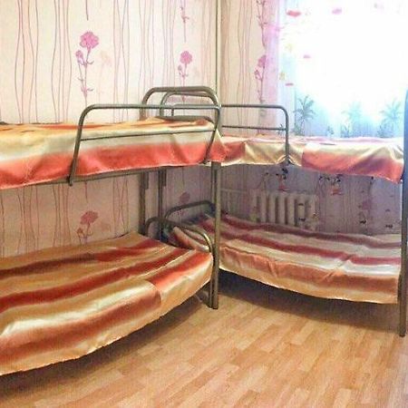 Хостел На Левом Берегу 阿斯坦纳 外观 照片